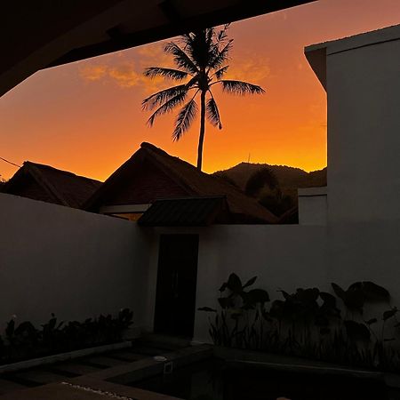 Cozy Cottages Lombok Senggigi Exterior photo