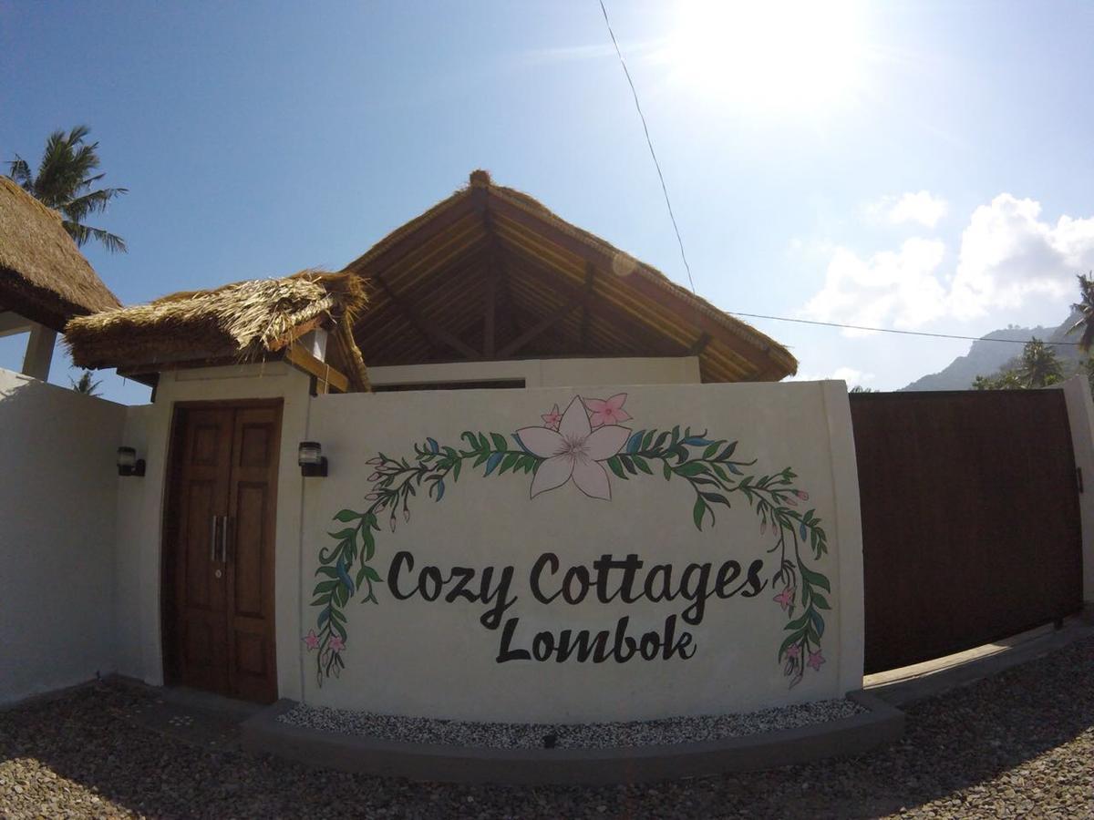 Cozy Cottages Lombok Senggigi Exterior photo